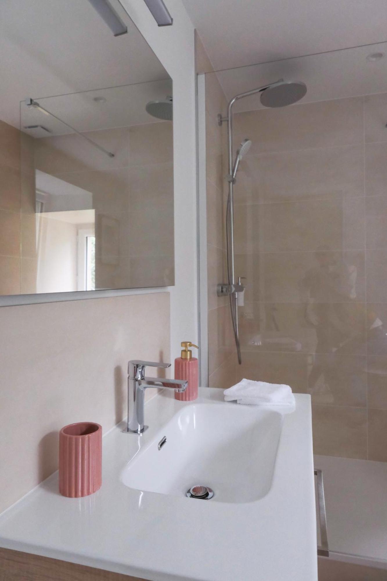 Chambres D'Hotes & Gites - Domaine Les Sources Portbail Esterno foto